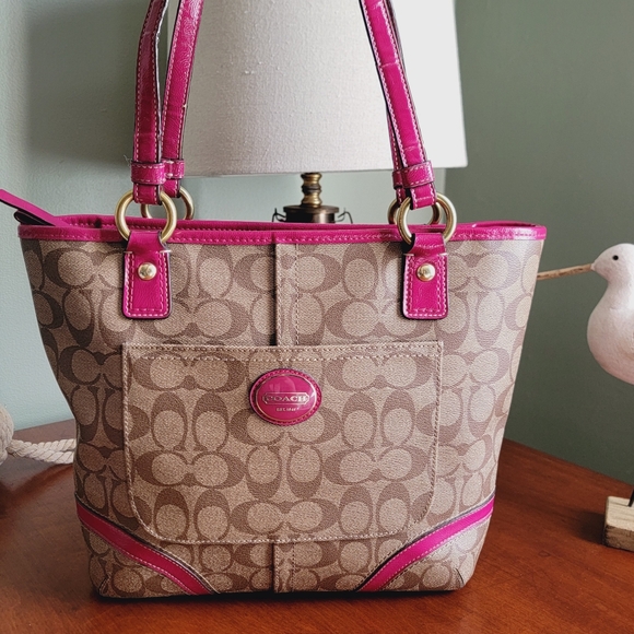 Coach Peyton Signature Coated Canvas & Pink Patent Leather Tote #F18917 - Picture 1 of 15